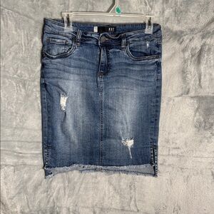 Kut from the Kloth Denim Skirt size 6 Connie  Skirt medium wash light distressed